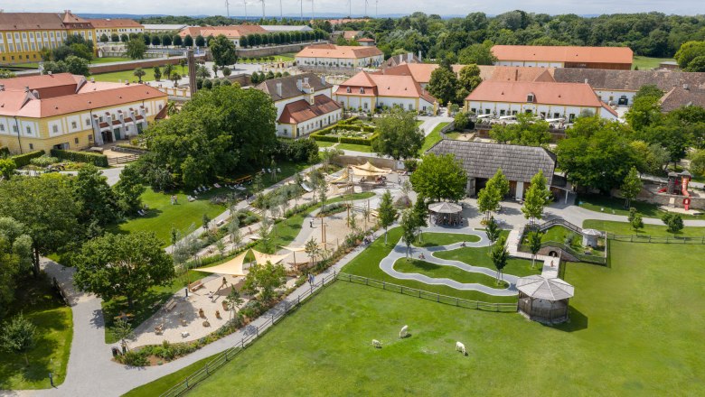 Schloss Hof_Wurnig_Aerial_10878© Schloß Schönbrunn Kultur- und Betriebsges.m.b.H. - Severin Wurnig_1_web, © SKB_Severin Wurnig Schloss Hof_Wurnig_Aerial_10878© Schloß Schönbrunn Kultur- und Betriebsges.m.b.H. - Severin Wurnig_1_web, © SKB_Severin Wurnig