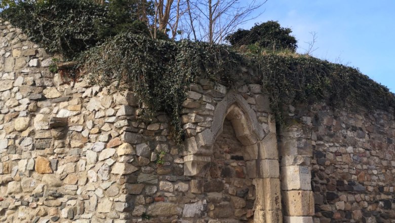 Hungarian Gate, &copy; Judith Michaeler-Teixeira